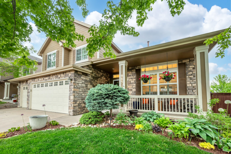 do professional real estate photos help sell homes
